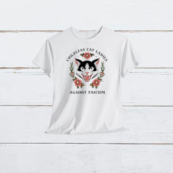 Kamala Harris Childless Cat Ladies Against Fascism T-Shirt