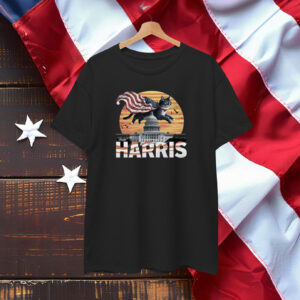 Comfort Colors® Childless Cat Ladies Kamala Harris T-Shirt