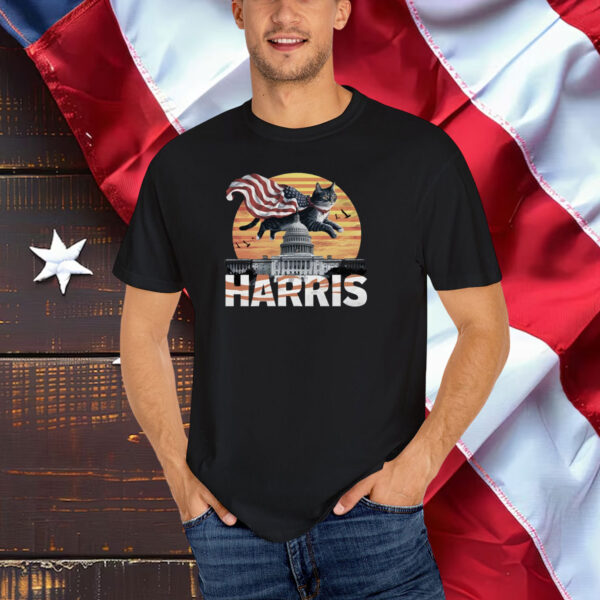 Comfort Colors® Childless Cat Ladies Kamala Harris T-Shirt
